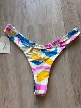 Aurelle Leonie Abstract Print Ruffle High Cut Bikini Bottom Size XL